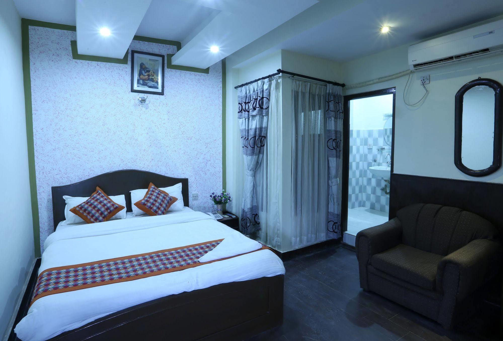 كاتماندو Oyo 153 Aster Hotel Nepal المظهر الخارجي الصورة